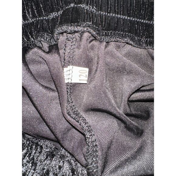 Girls track suit Black Velour size 120 or size 6/7 - Picture 3 of 3